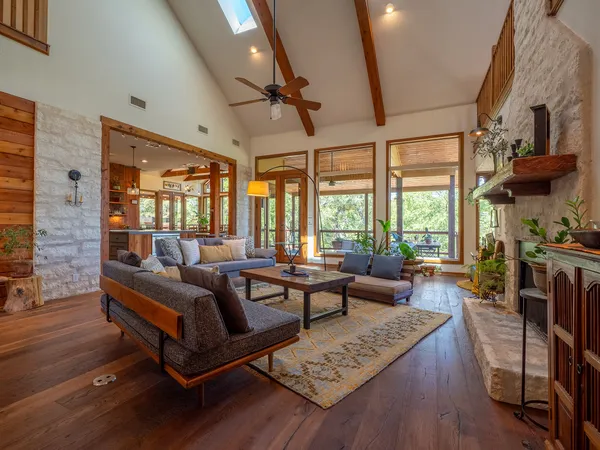 $5,000 | 10731 Cassia Drive, Austin, TX 78759