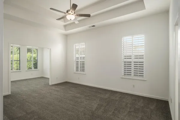 $639,000 | 512 West Fallbrook Avenue, Clovis, CA 93611