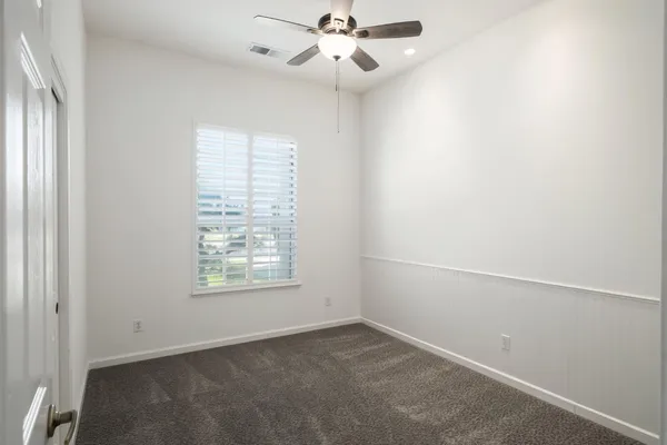 $639,000 | 512 West Fallbrook Avenue, Clovis, CA 93611