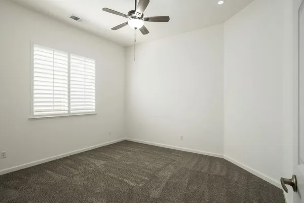 $639,000 | 512 West Fallbrook Avenue, Clovis, CA 93611