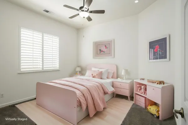 $639,000 | 512 West Fallbrook Avenue, Clovis, CA 93611