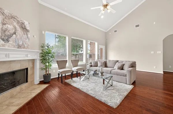 $3,250 | 111 South Rocky Point Circle, Spring, TX 77389