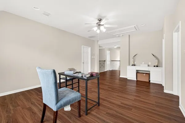 $3,250 | 111 South Rocky Point Circle, Spring, TX 77389