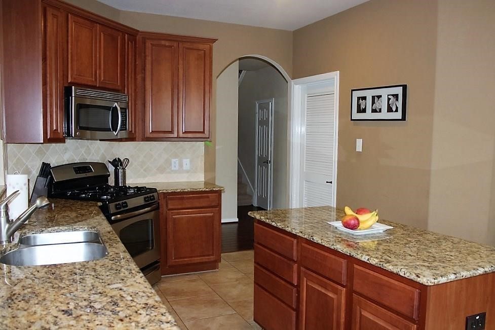 111 South Rocky Point Circle Spring, TX 77389 - Photo 9 of 19