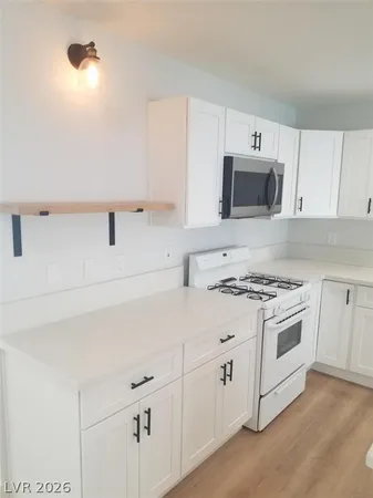 $2,445 | 410 Hopedale Avenue, North Las Vegas, NV 89032