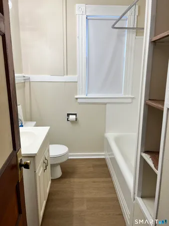 $1,750 | 17 Park Place, Unit 2, Naugatuck, CT 06770