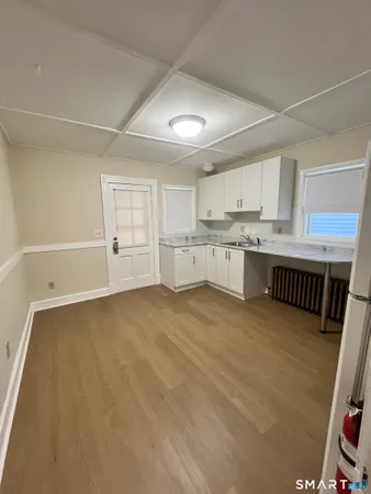 $1,750 | 17 Park Place, Unit 2, Naugatuck, CT 06770