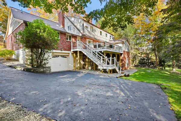 $895,000 | 244 Strobel Road, Trumbull, CT 06611