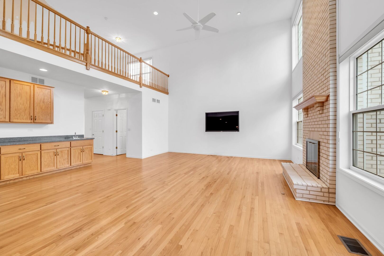 523 West Ruhl Road Palatine, IL 60074 - Photo 14 of 65