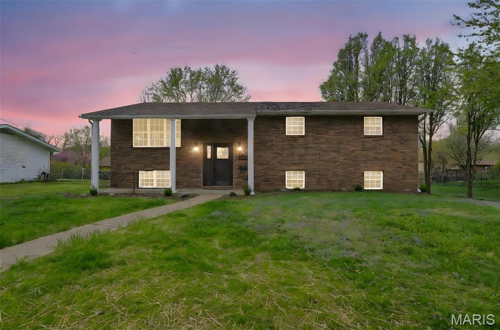 1604 Waverly Road Collinsville, IL 62234 - Photo 1 of 26 Gallery Image 1