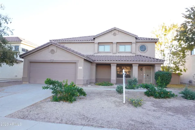 $2,800 | 3281 South Martingale Road, Gilbert, AZ 85297