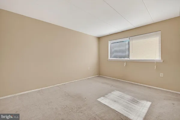 $250,000 | 125 Clubhouse Drive Southwest, Unit 1, Leesburg, VA 20175