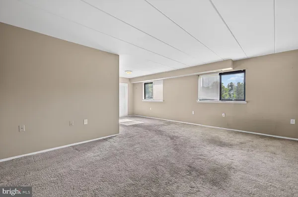 $250,000 | 125 Clubhouse Drive Southwest, Unit 1, Leesburg, VA 20175