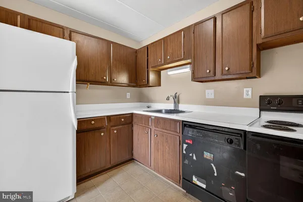 $250,000 | 125 Clubhouse Drive Southwest, Unit 1, Leesburg, VA 20175