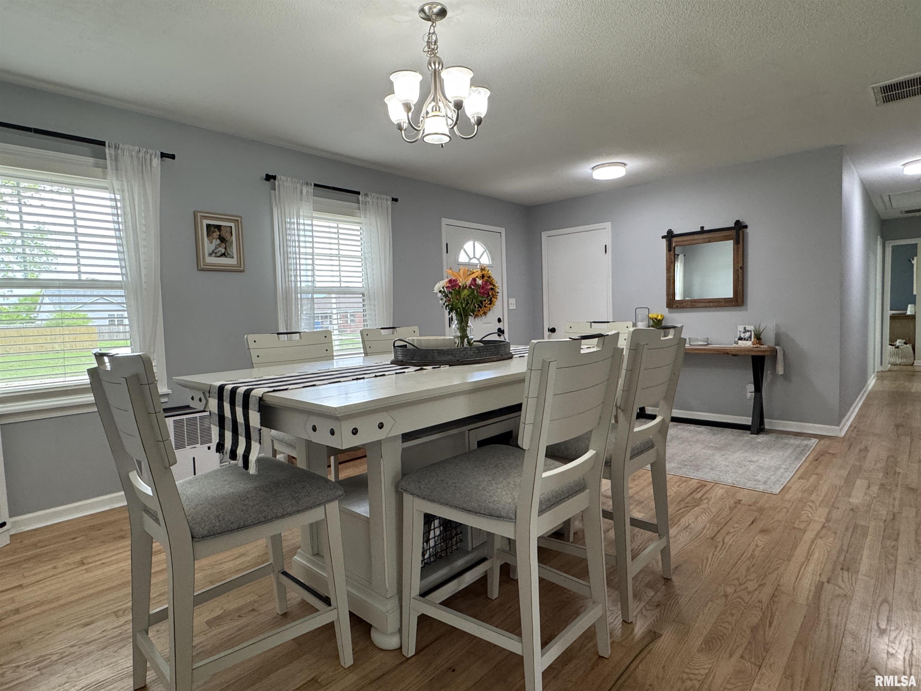 1804 Deerfield Road Chatham, IL 62629 - Photo 11 of 55 Gallery Image 11