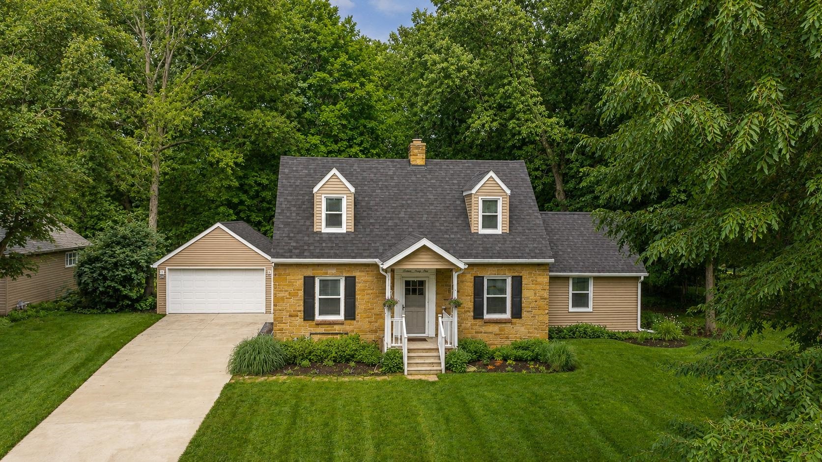 1661 Indian Beloit, WI 53511 - Photo 1 of 22