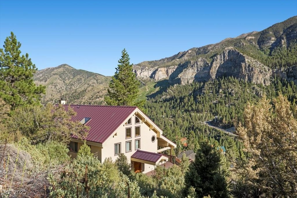 310 Kris Kringle Road Mount Charleston, NV 89124 - Photo 4 of 76 Luxury, serenity, + mountain charm.