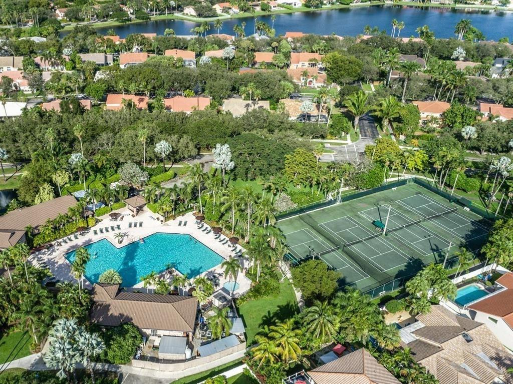 956 Mockingbird Lane, Unit 506 Plantation, FL 33324 - Photo 32 of 36 Photo 32