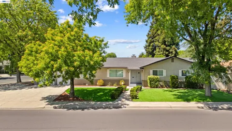 $526,888 | 705 West Rumble Road, Modesto, CA 95350