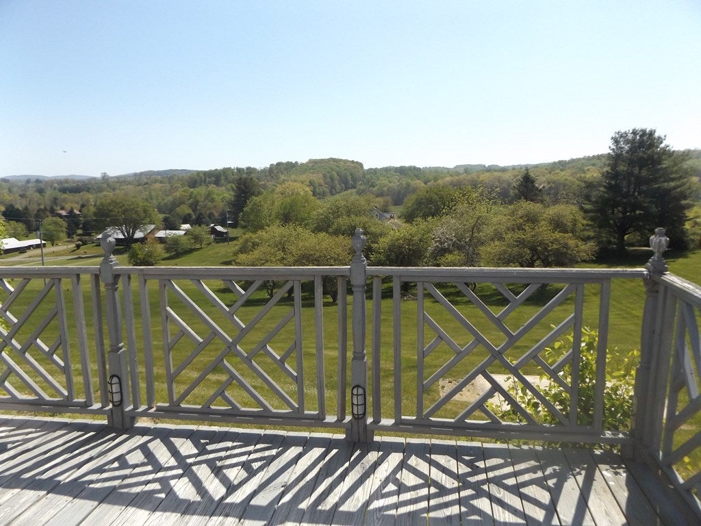 459 Alpine Crest Road Fancy Gap, VA 24328 - Photo 21 of 26 Gallery Image 21