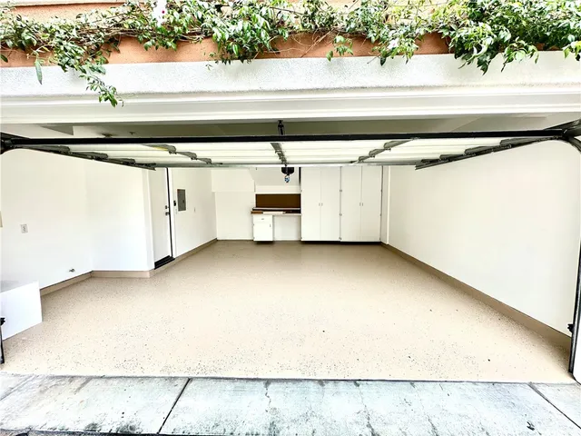 a view of a garage