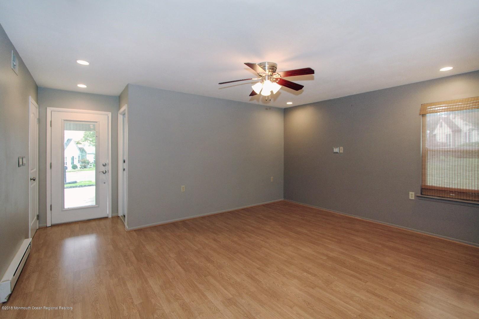 78 Hastings Road Manchester Township, NJ 08759 - Photo 9 of 21 Kemmerer_12581_P09_75102