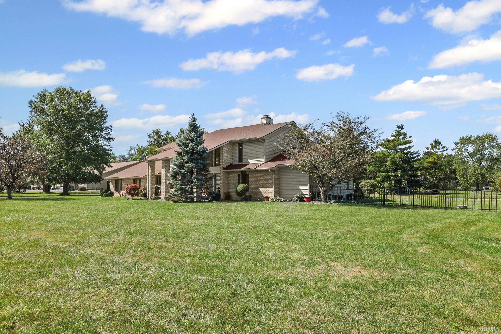 2105 North 500 W Road Muncie, IN 47304 - Photo 1 of 36 Gallery Image 1