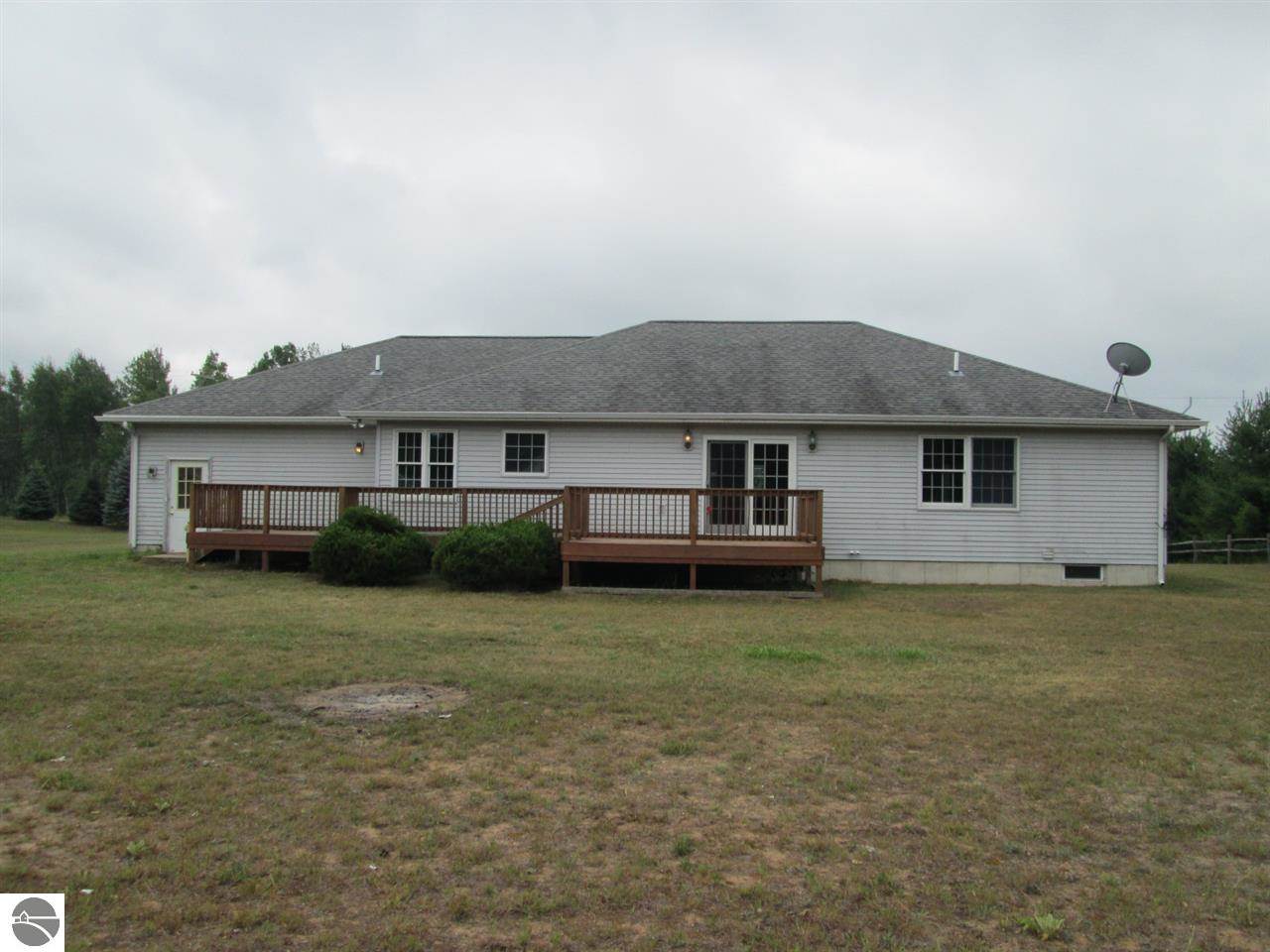 6069 East 34 Road Cadillac, MI 49601 - Photo 8 of 61 1778689-7.JPG