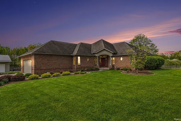 $600,000 | 12340 County Road 4, Middlebury, IN 46540