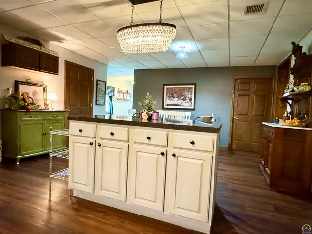 $265,000 | 414 15th Street, Burlington, KS 66839