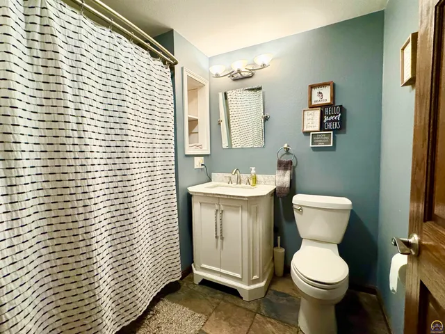 $265,000 | 414 15th Street, Burlington, KS 66839