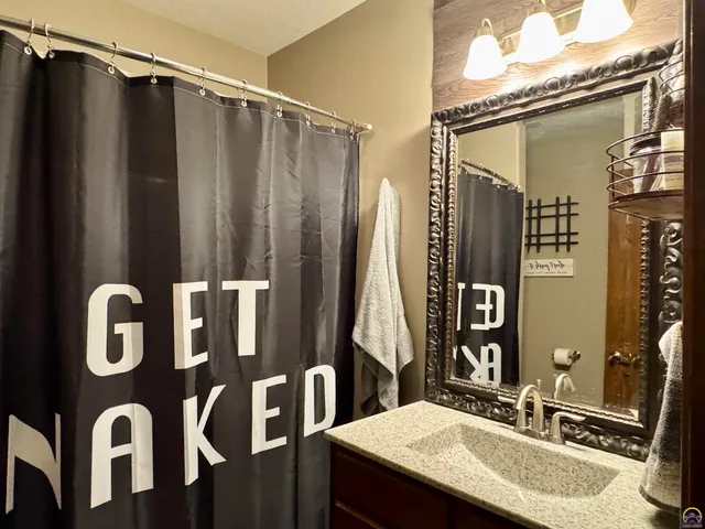 $265,000 | 414 15th Street, Burlington, KS 66839