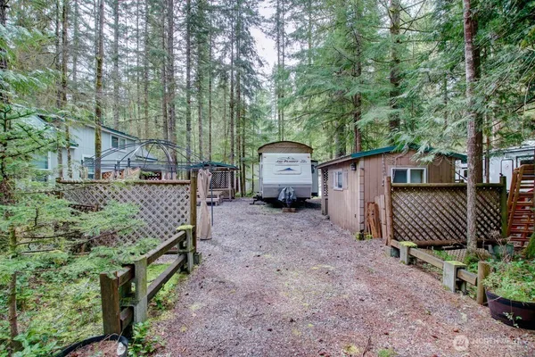 $27,500 | 61 Christmas Tree Circle, Maple Falls, WA 98266