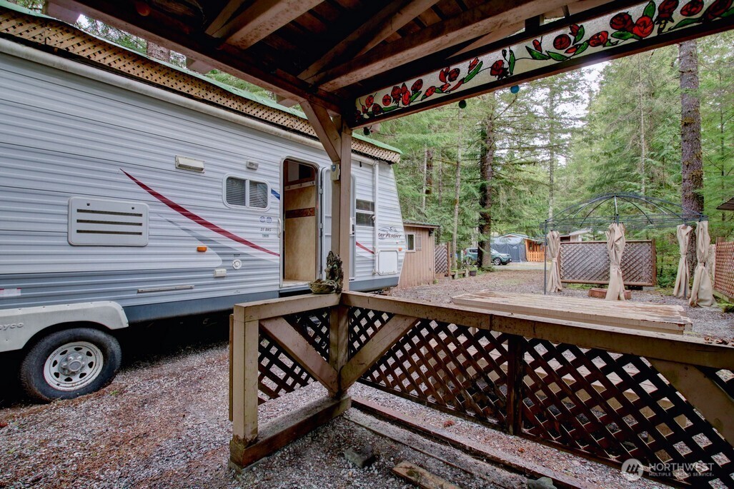 61 Christmas Tree Circle Maple Falls, WA 98266 - Photo 21 of 34 a view of sitting area in front of a house