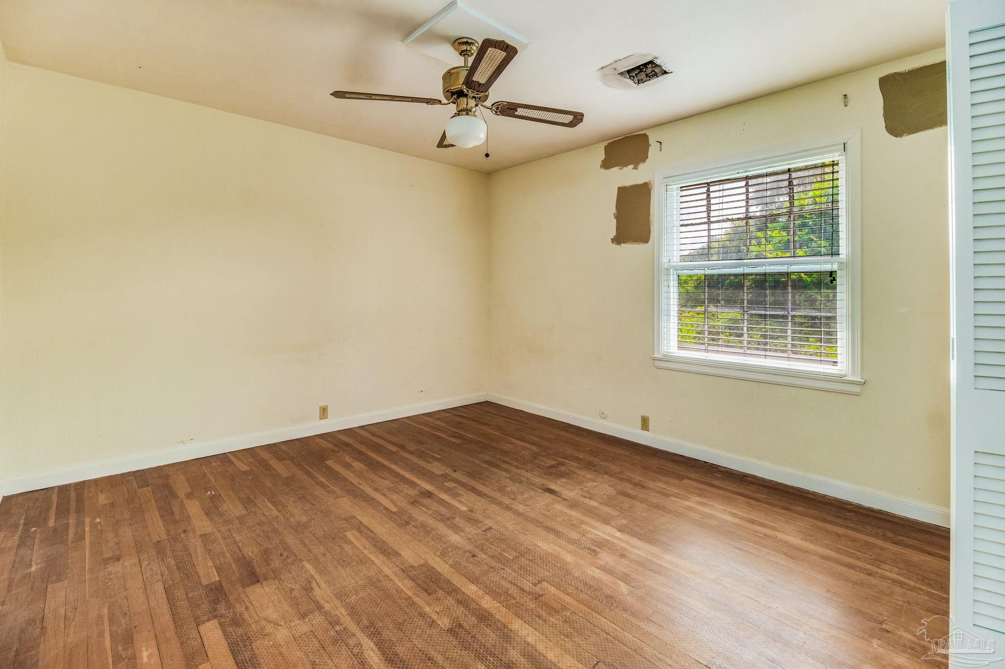 4005 Aiken Road Pensacola, FL 32503 - Photo 17 of 28