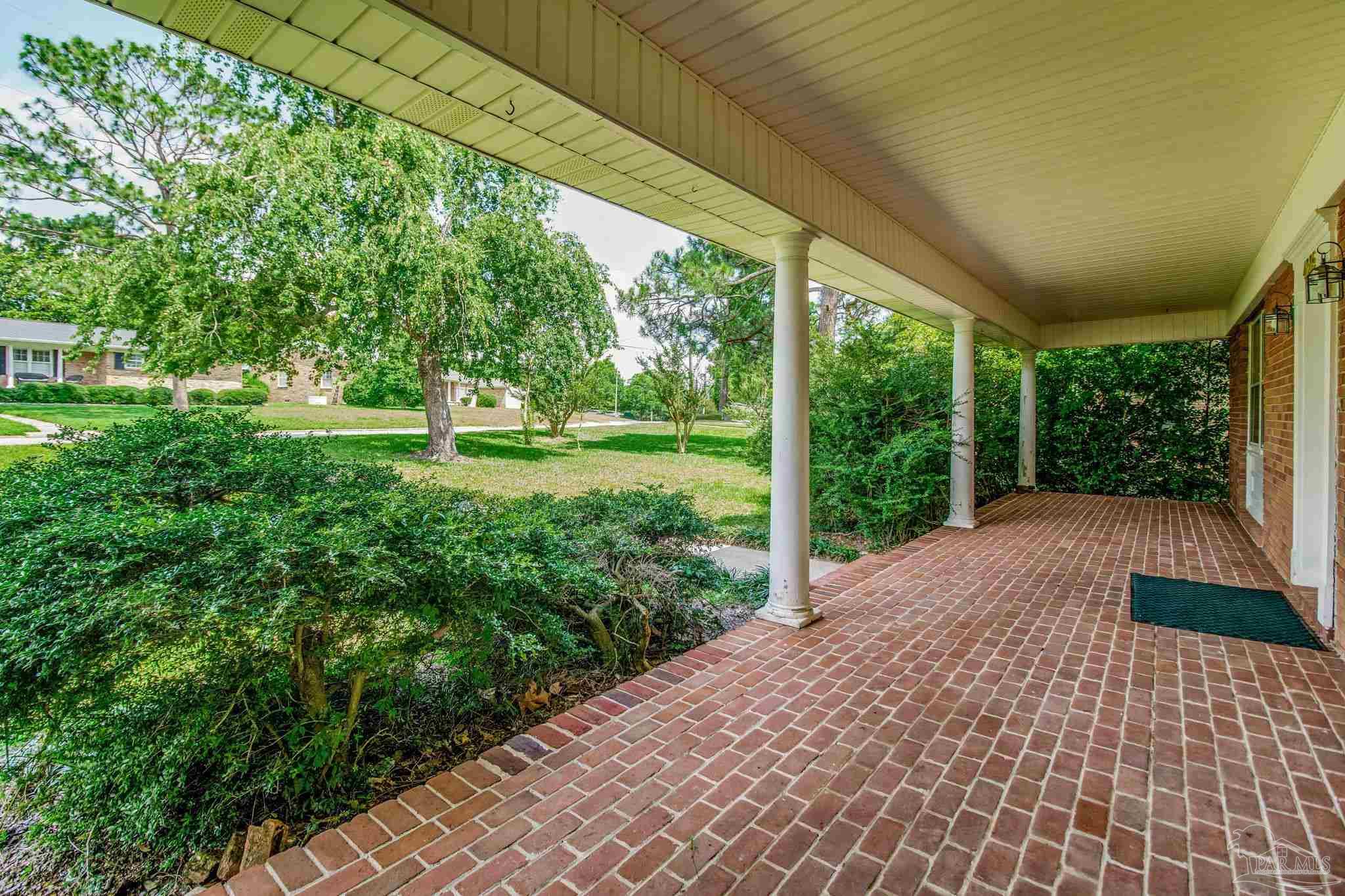 4005 Aiken Road Pensacola, FL 32503 - Photo 4 of 28