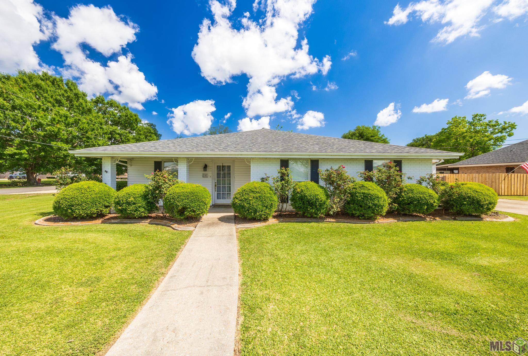 101 Central Lafourche Drive Raceland, LA 70394 - Photo 1 of 30