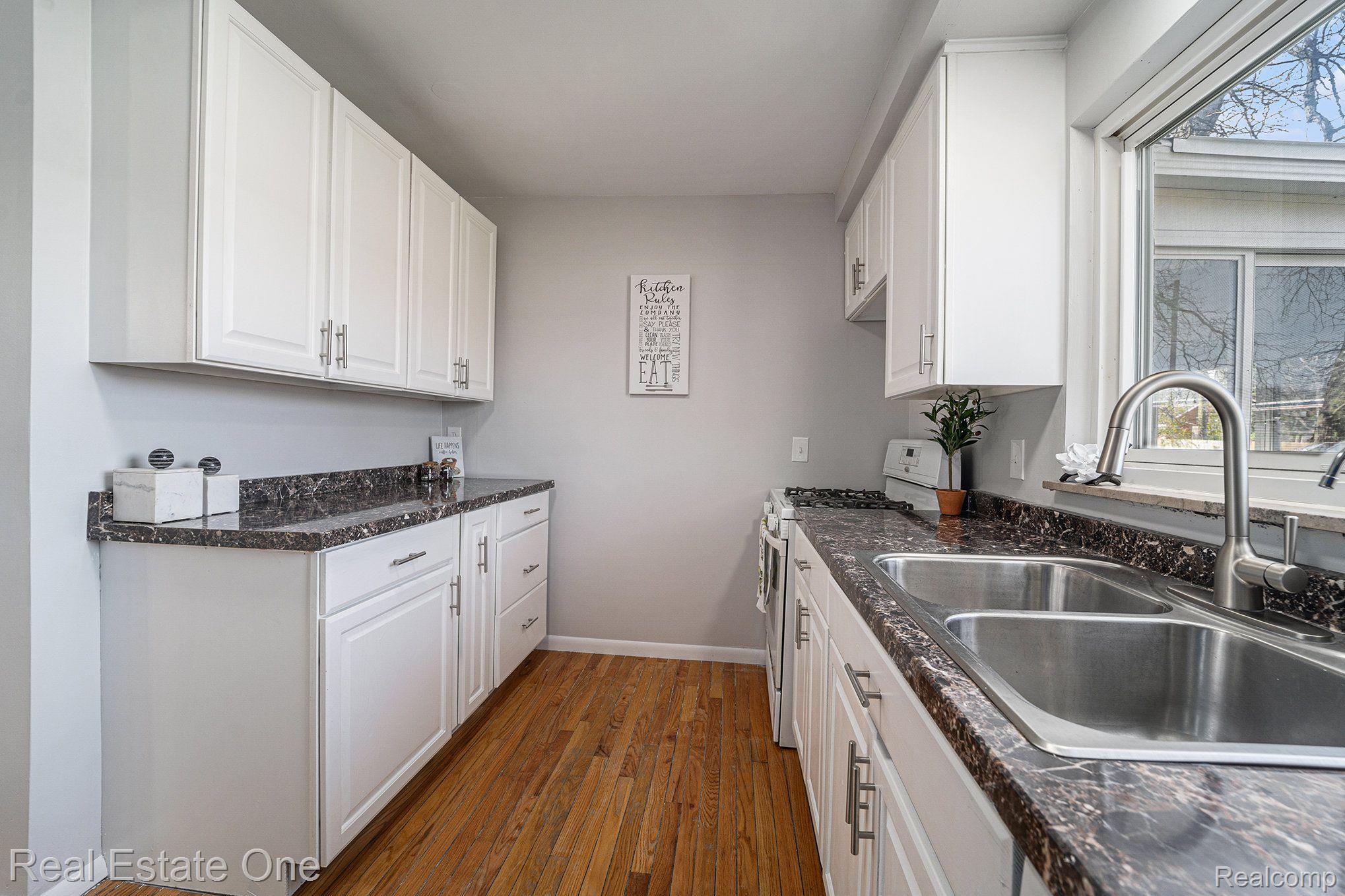 9210 Reeck Road Allen Park, MI 48101 - Photo 10 of 27 Gallery Image 10