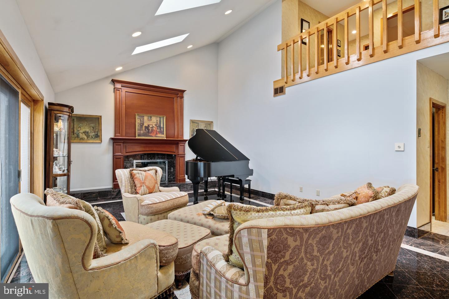 481 Philip Road Huntingdon Valley, PA 19006 - Photo 11 of 37 Gallery Image 11