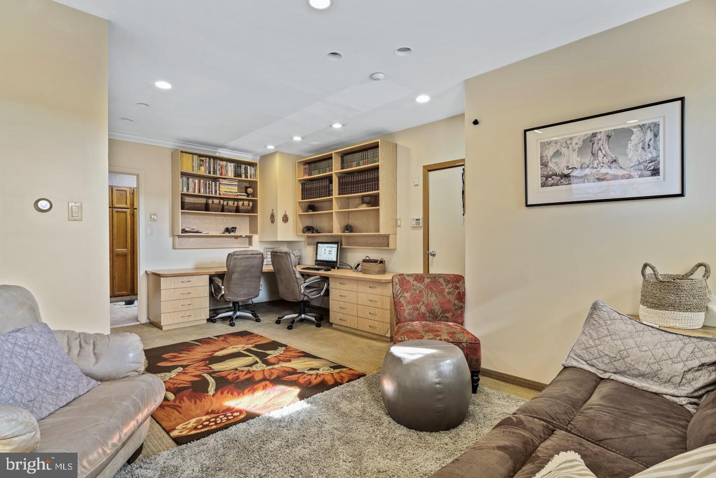 481 Philip Road Huntingdon Valley, PA 19006 - Photo 15 of 37 Gallery Image 15