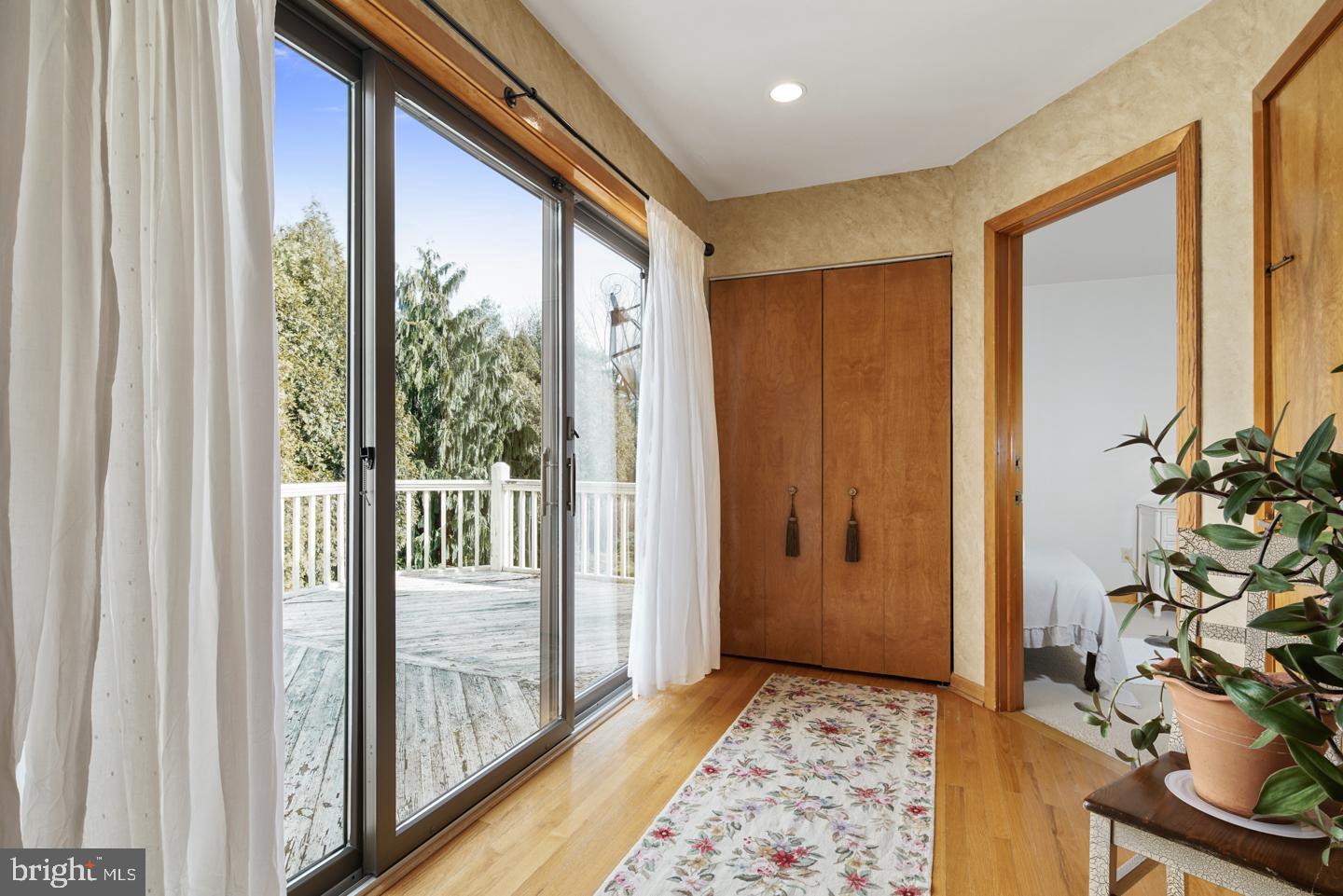 481 Philip Road Huntingdon Valley, PA 19006 - Photo 28 of 37 Gallery Image 28