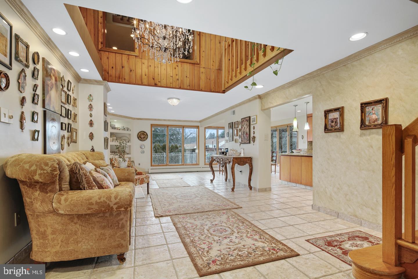 481 Philip Road Huntingdon Valley, PA 19006 - Photo 4 of 37 Gallery Image 4