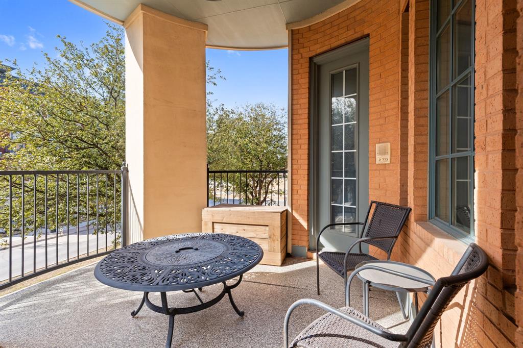8444 Library Street Frisco, TX 75034 - Photo 34 of 36 a living room with furniture and a window