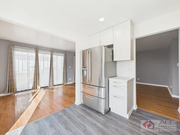 $160,000 | 4116 192nd Court, Unit 211, Country Club Hills, IL 60478