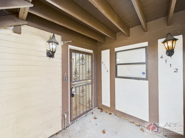 $160,000 | 4116 192nd Court, Unit 211, Country Club Hills, IL 60478