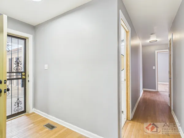 $160,000 | 4116 192nd Court, Unit 211, Country Club Hills, IL 60478