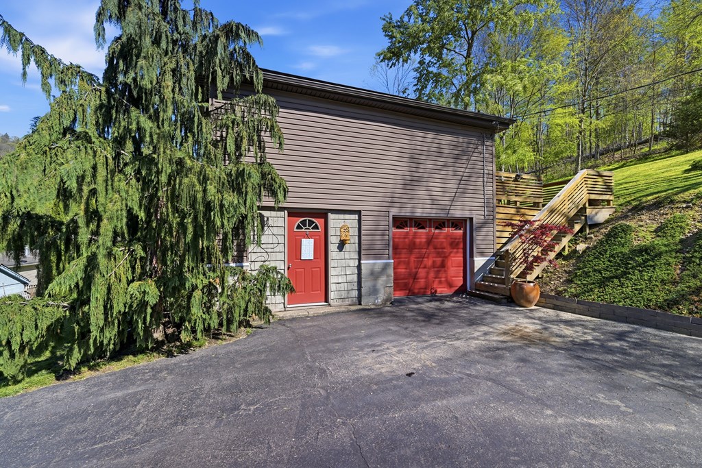 279 Ahrensville Road Oil City, PA 16301 - Photo 9 of 68