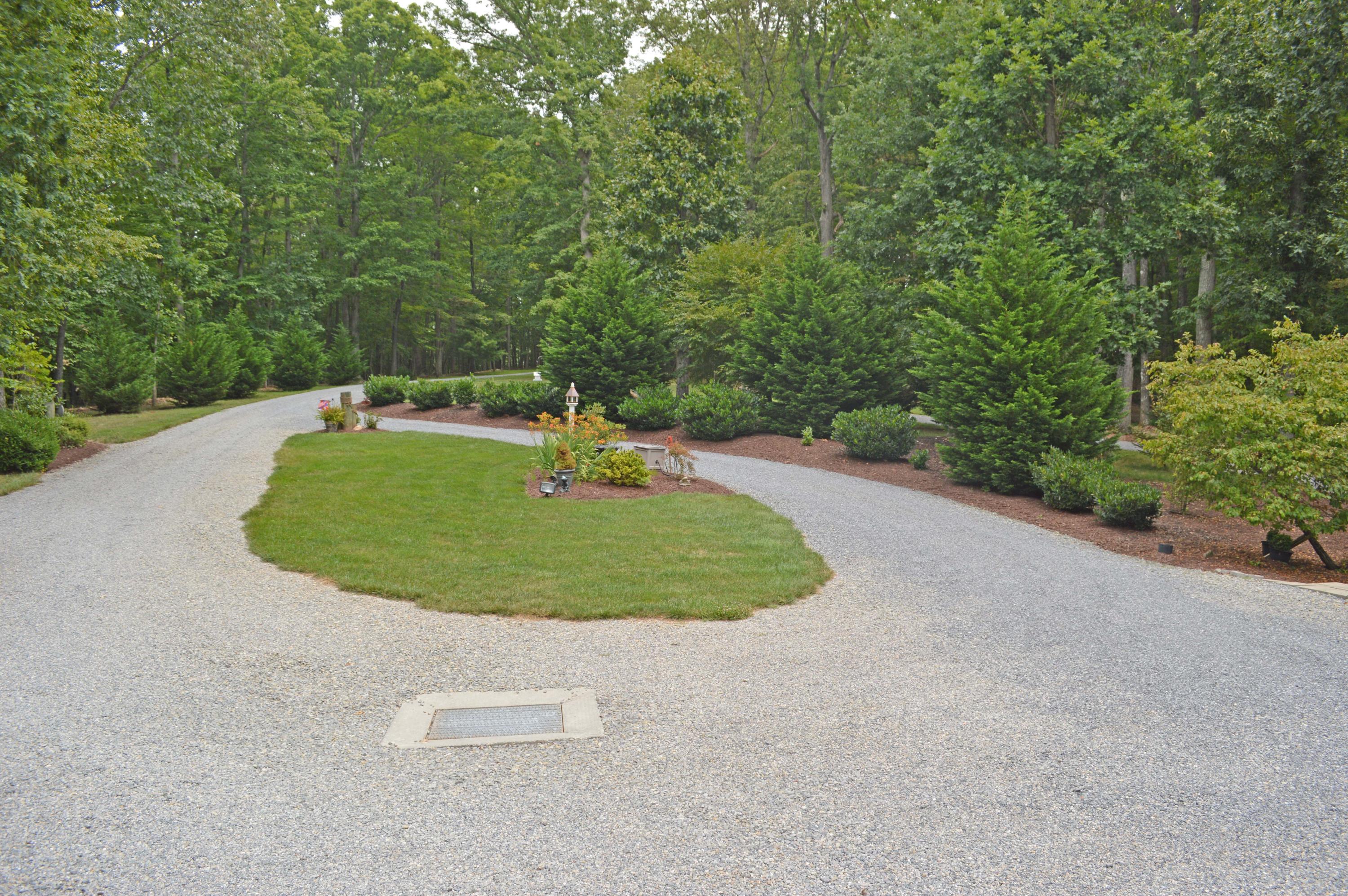 2955 Trading Post Road Huddleston, VA 24104 - Photo 25 of 54 DSC_0556