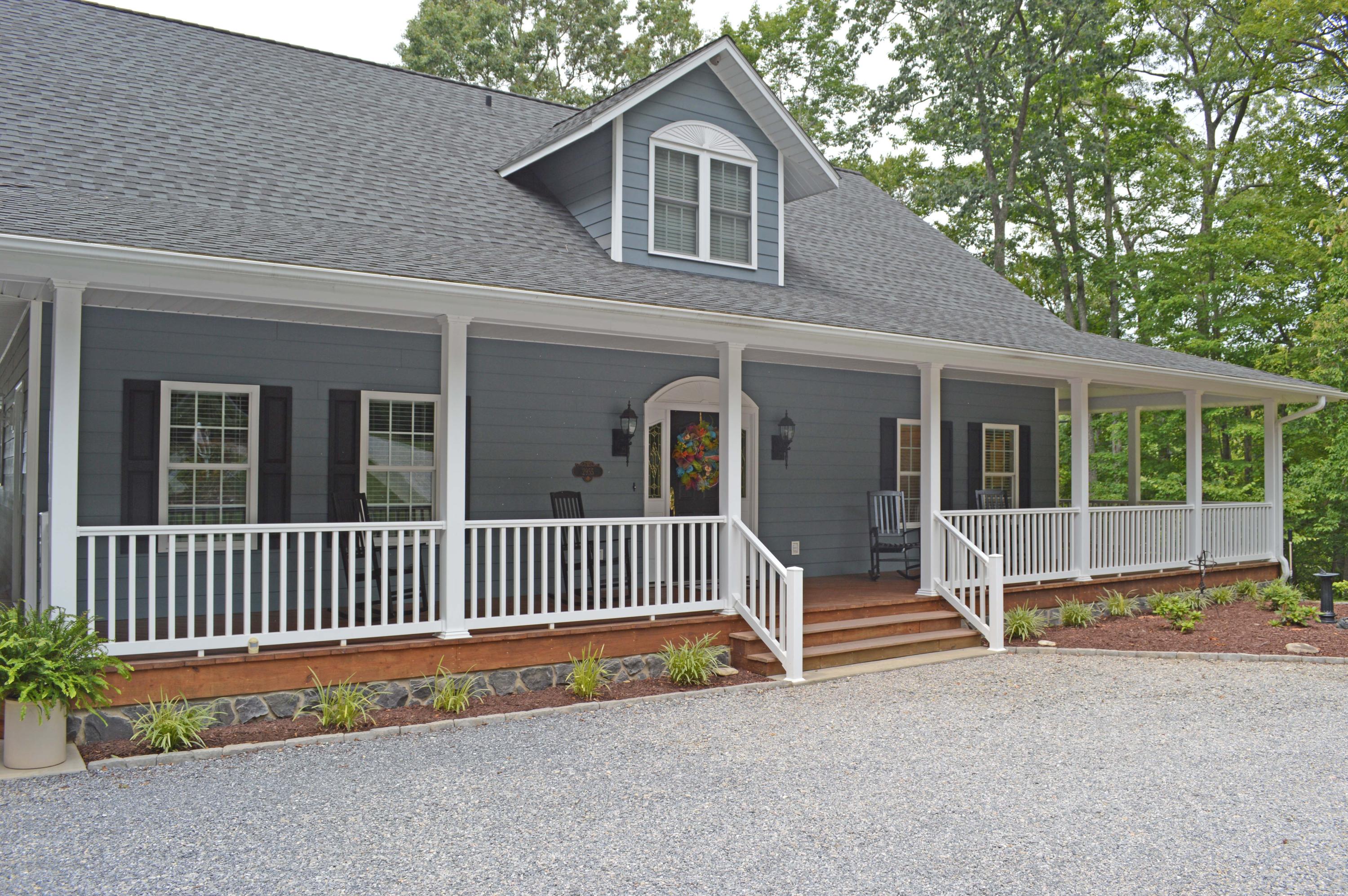 2955 Trading Post Road Huddleston, VA 24104 - Photo 4 of 54 DSC_0528