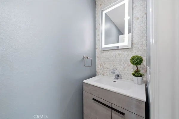 $6,500 | 51 Radiance Lane, Rancho Santa Margarita, CA 92688